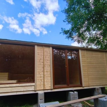 Velká sauna o rozměru 3,5 x 6 m Velká sauna o rozměru 3,5 x 6 m