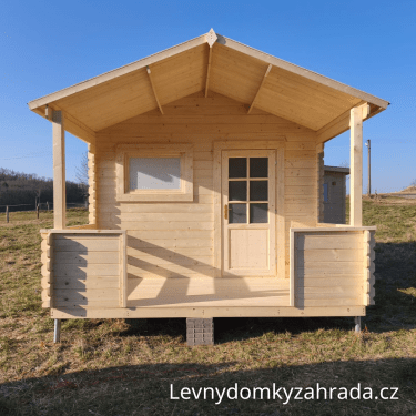 Zahradní domek Lukrécie o rozměru 3,7 x 4,7 m