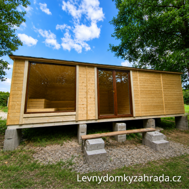 Velká sauna o rozměru 3,5 x 6 m Velká sauna o rozměru 3,5 x 6 m